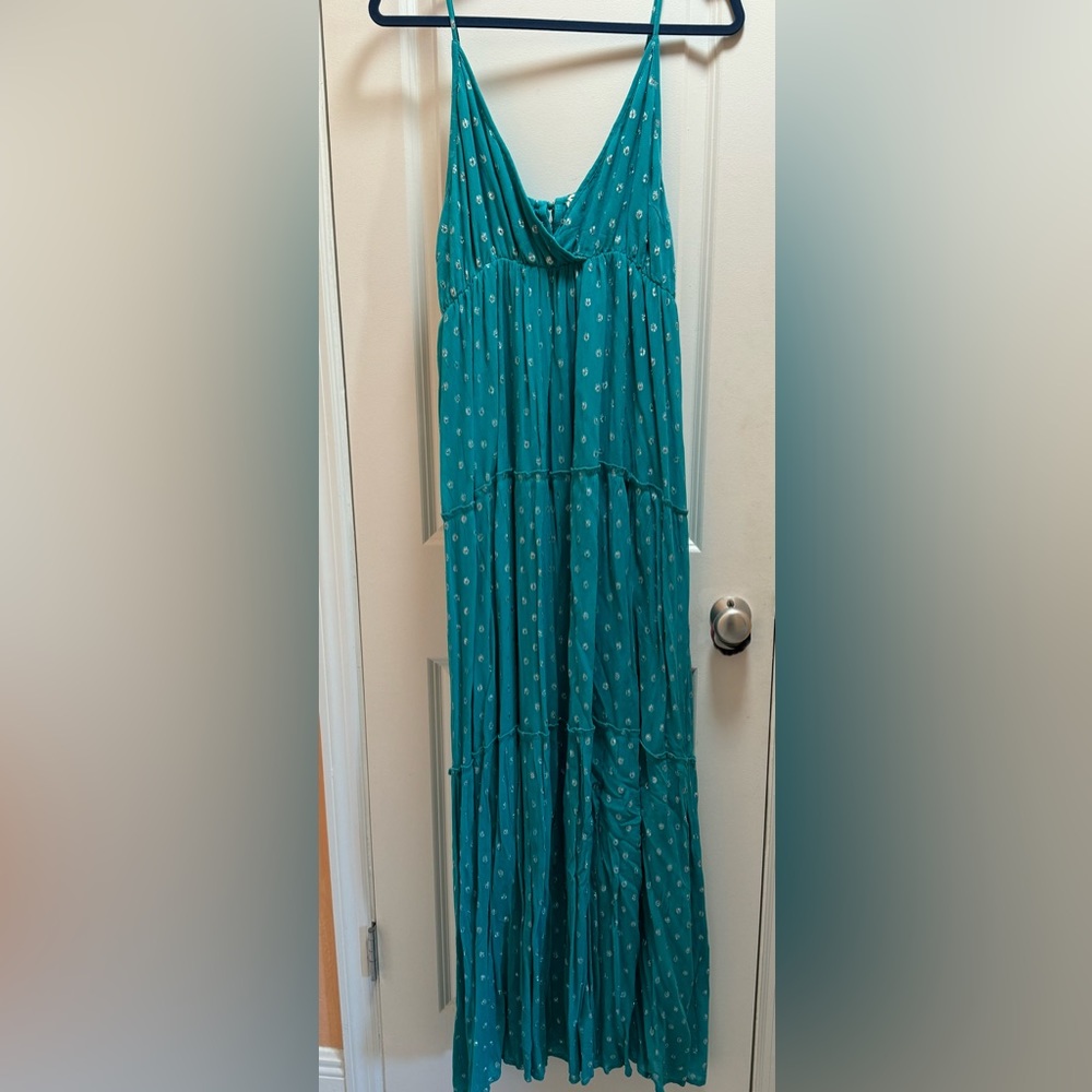 Teal with silver polka dots! NWT heavy material ready for a the spring fair
